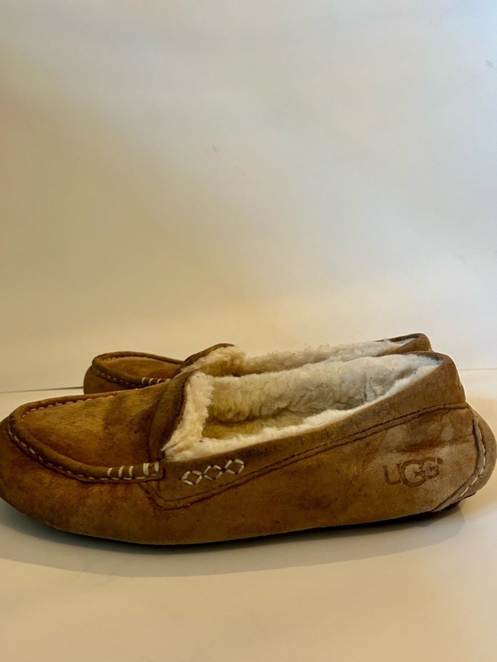 UGG Chestnut Tan Suede Sheepskin Moccasins
